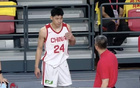 中国男篮热身赛强势出击，群星闪耀斩获胜利，王俊杰高效抢下11个进攻篮板，徐昕贡献10分8篮板表现亮眼